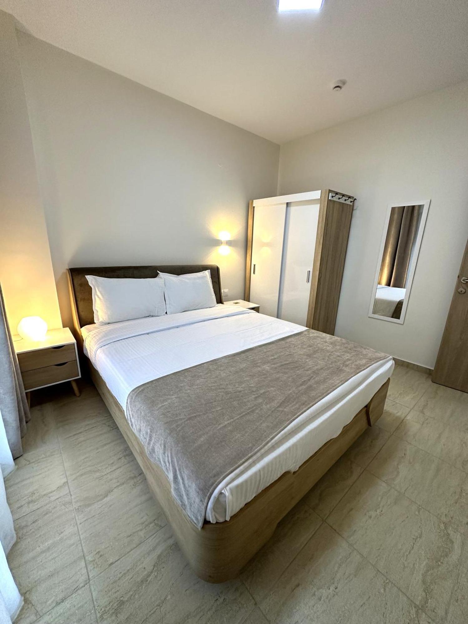 Peraía Navarino Luxe Suites المظهر الخارجي الصورة