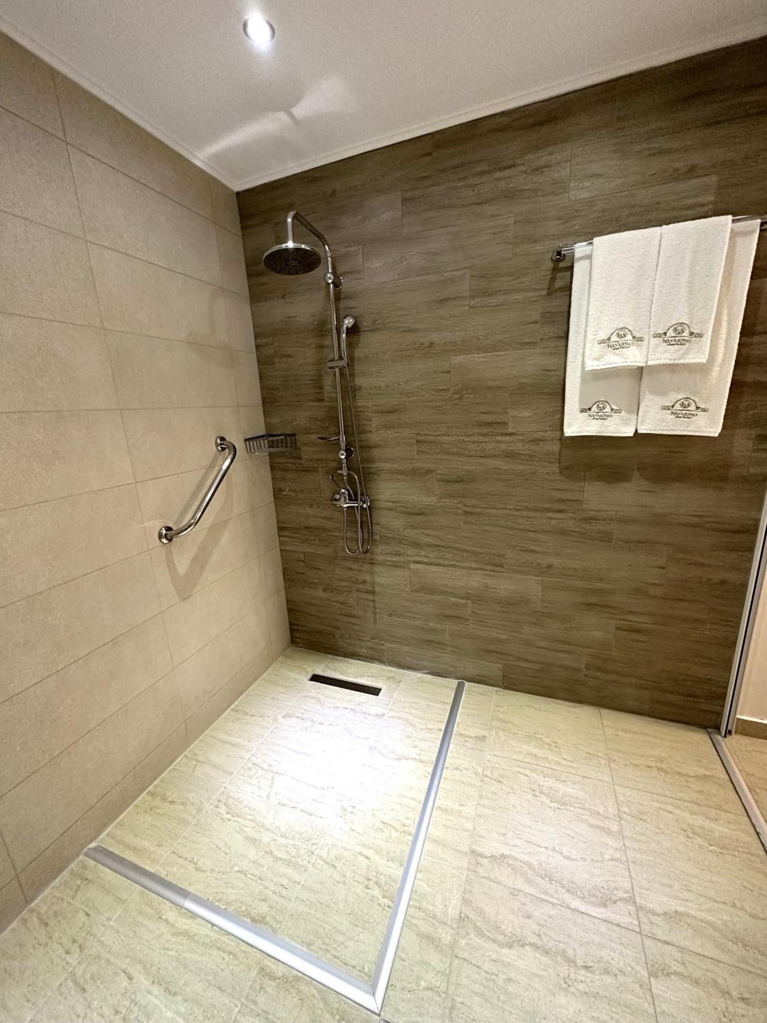 Peraía Navarino Luxe Suites المظهر الخارجي الصورة