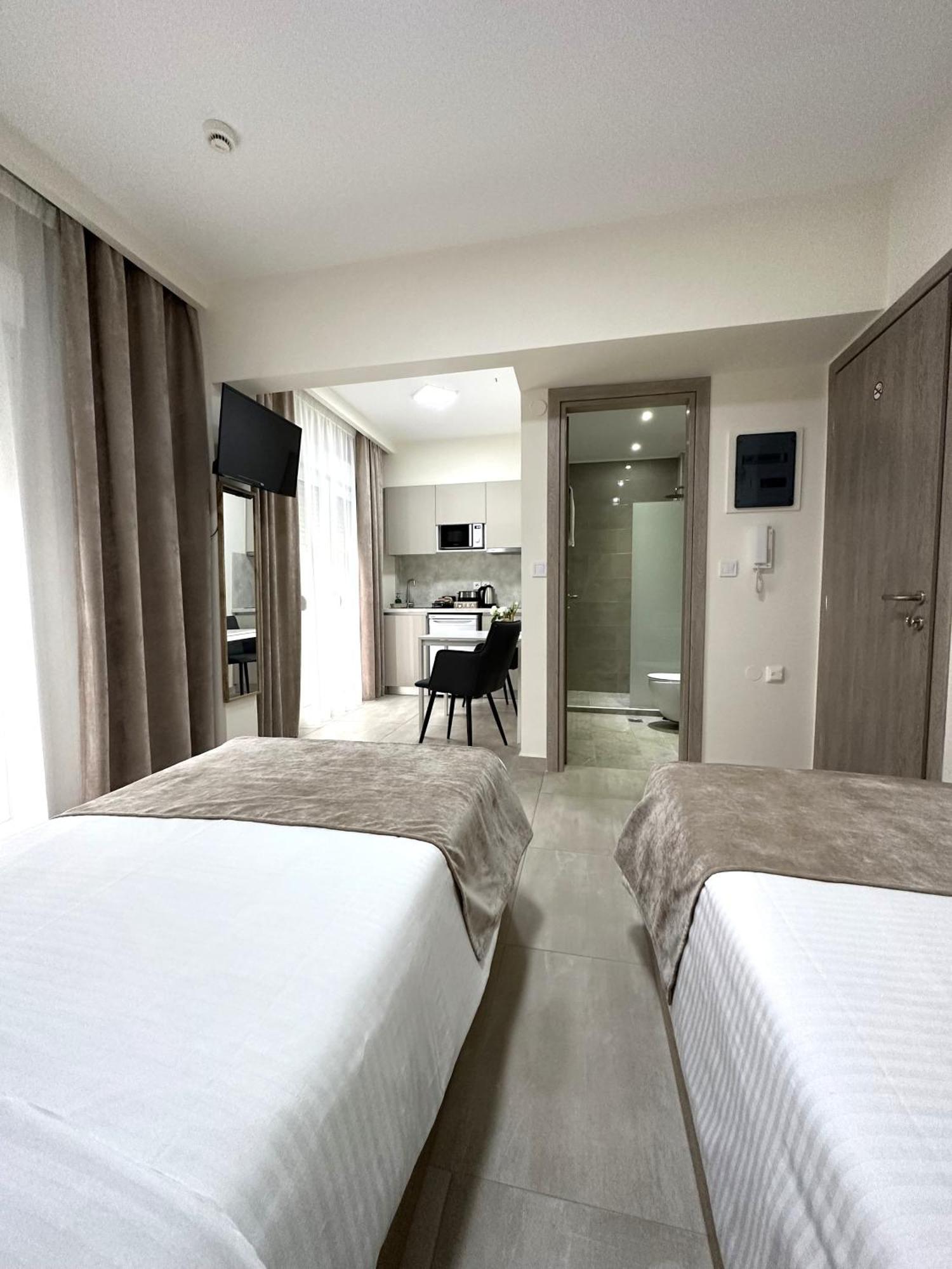 Peraía Navarino Luxe Suites المظهر الخارجي الصورة